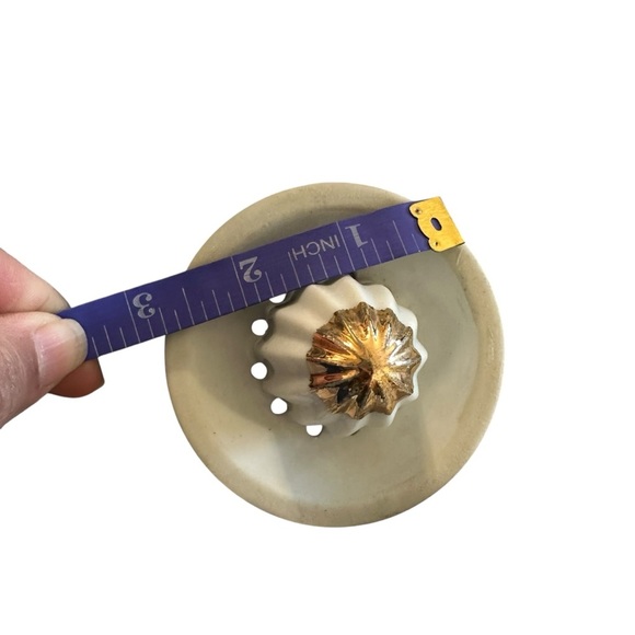 Vintage White and Gold Juicer - Picture 3 of 3